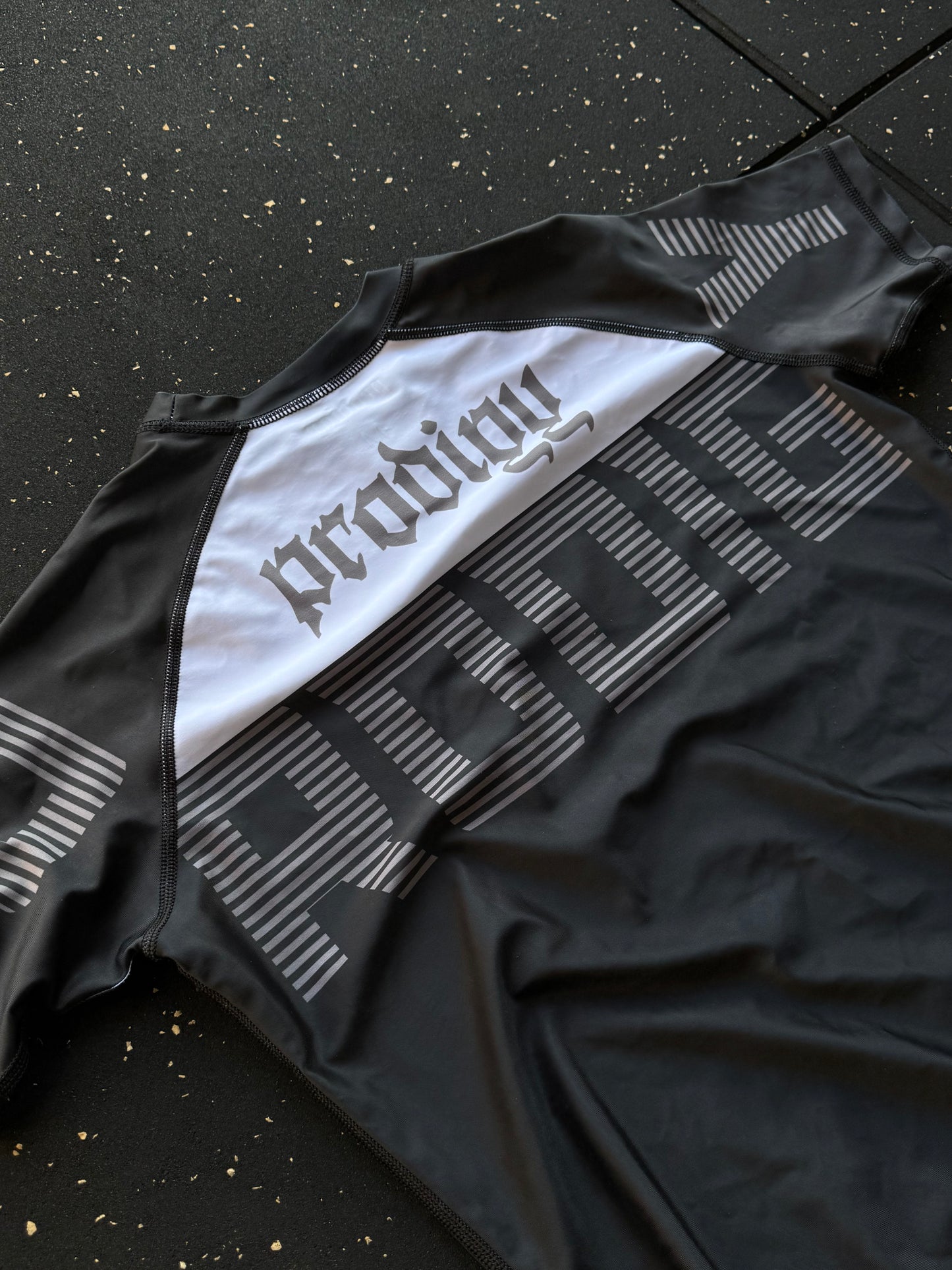 'Stealth' Prodigy Short-Sleeve Rashgaurd