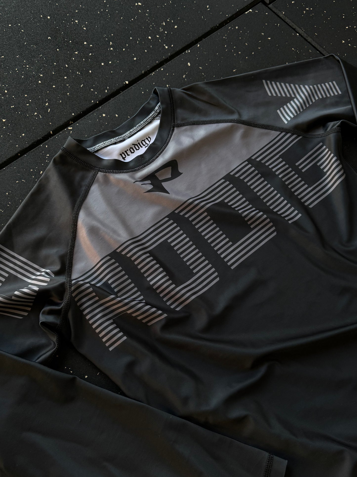 'Stealth' Prodigy Long-Sleeve Rashgaurd