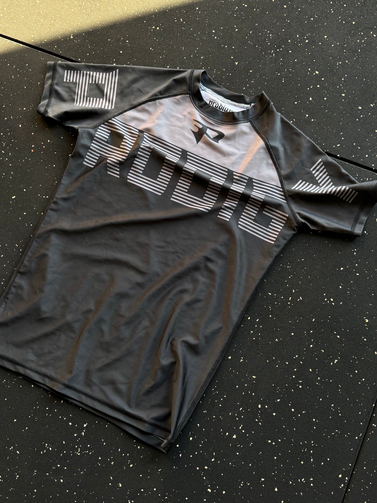 'Stealth' Prodigy Short-Sleeve Rashgaurd
